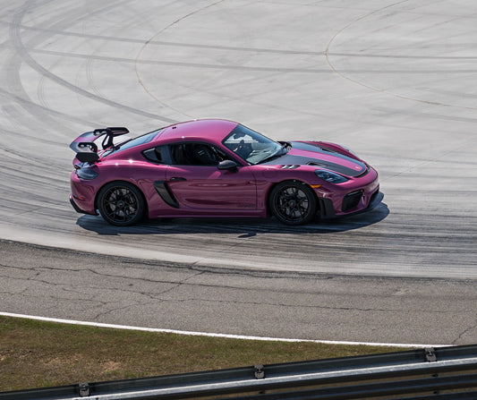 Magenta Porsche GT4RS